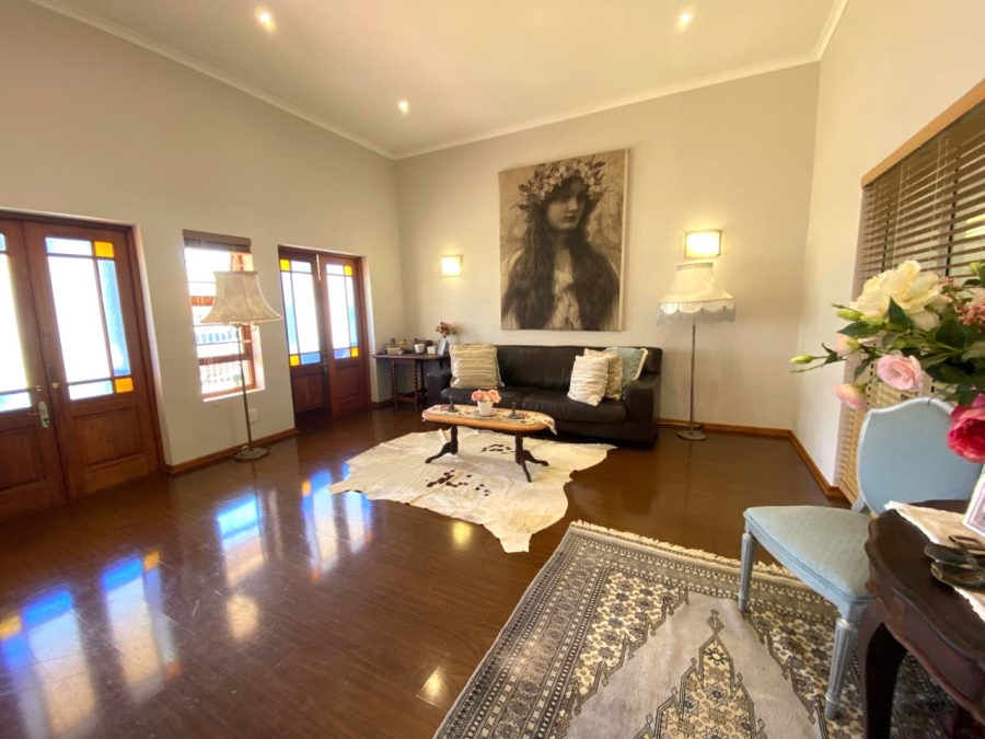 3 Bedroom Property for Sale in Sandbaai Western Cape